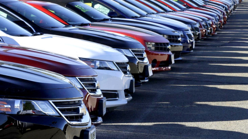 В августе падение продаж автомобилей в России достигло 25,8%