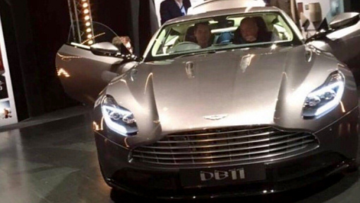 Появилось первое фото нового суперкара Aston Martin DB11