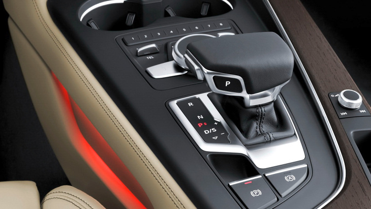 Власти Германии оценят информацию о нарушениях в автомобилях Audi