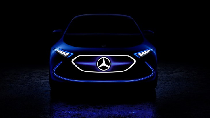 Тизер концептуального электрокара Mercedes-Benz EQ A Concept