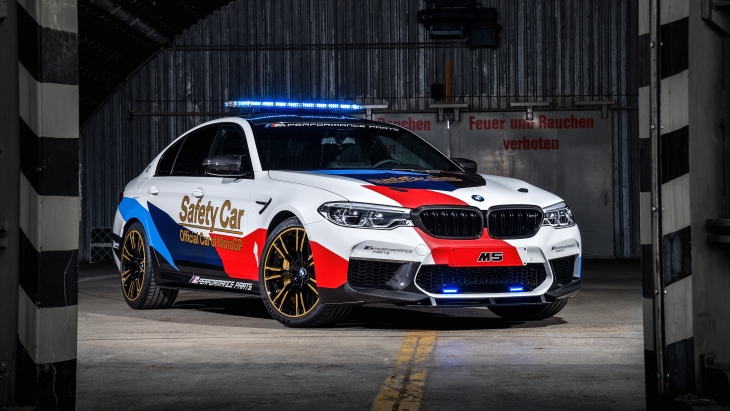 Автомобиль безопасности BMW M5 MotoGP Safety Car 2018 года