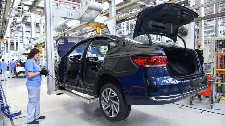 Производство седана Volkswagen Virtus нового поколения