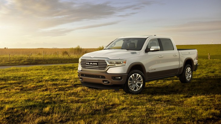 Пикап Ram 1500 Laramie Longhorn Edition 2019 модельного года Пикап Ram 1500 Laramie Longhorn Edition 2019 модельного года
