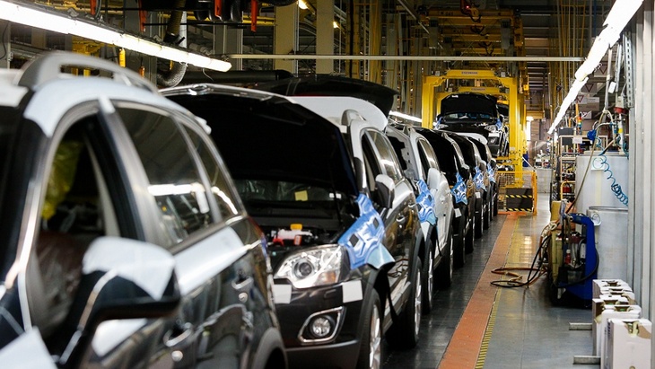 Вместо с ростом рынка продаж в России растет и производство новых авто Вместо с ростом рынка продаж в России растет и производство новых авто