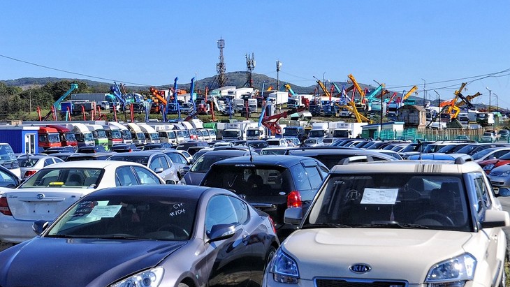 Российские автолюбители предпочитают иномарки Российские автолюбители предпочитают иномарки