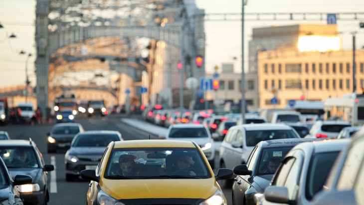 Рынок подержанных автомобилей в России демонстрирует снижение темпов роста