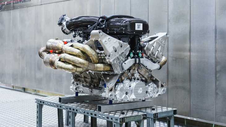 Атмосферный мотор Cosworth V12 на 1000 лошадиных сил