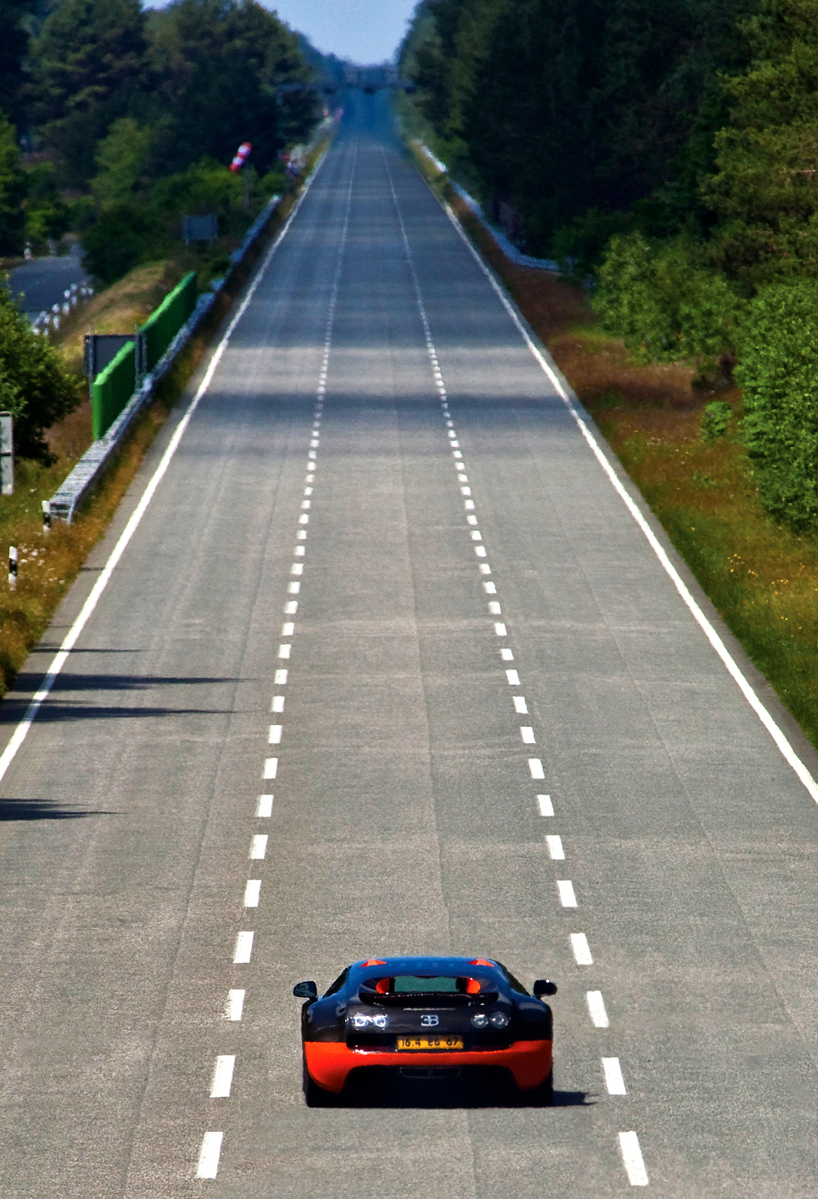 ����� ������� Bugatti Veyron