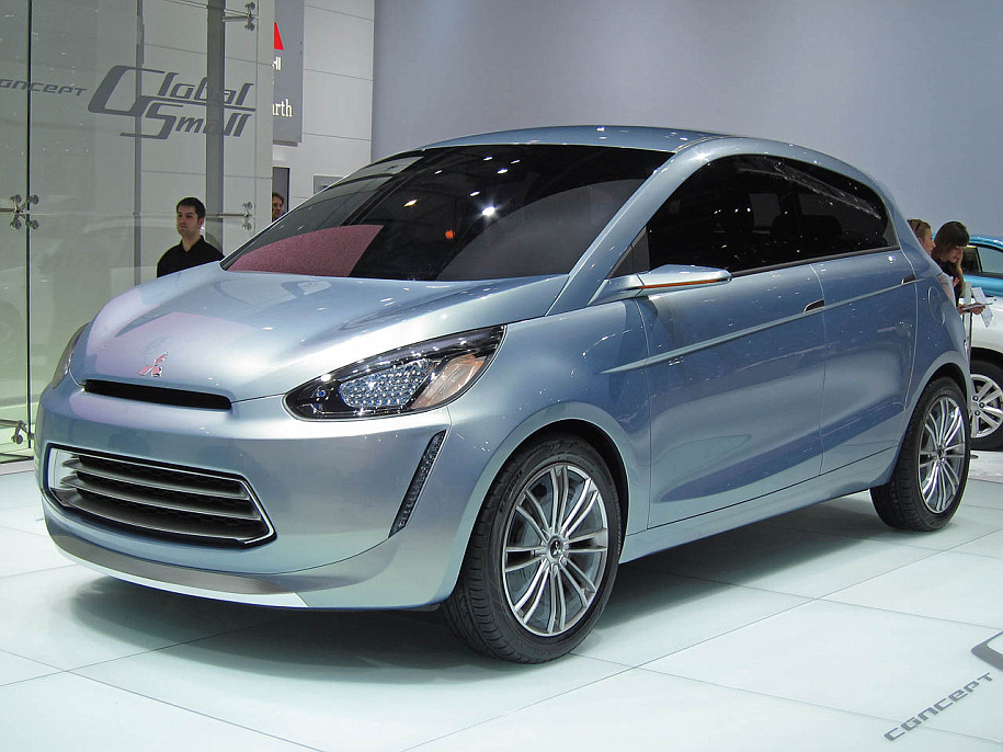 Mitsubishi Global Small