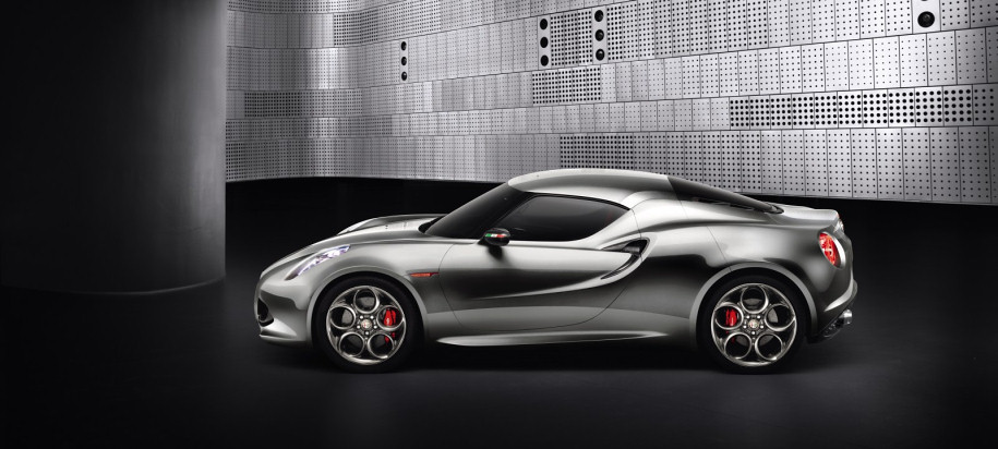 �������� Alfa Romeo 4C � ����� ������� ������
