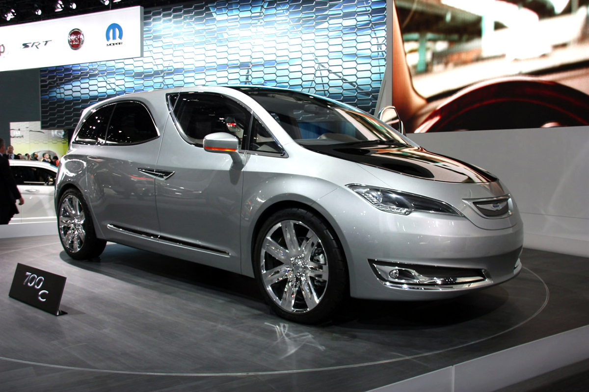Chrysler 700C 