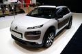 Citroen C4 Cactus и прототип C4 Cactus Aventure