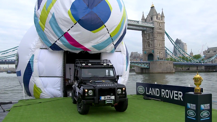 Начало новой рекламной кампании Land Rover
