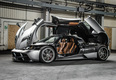 <A href='http://www.livecars.ru/photo/2011/01/26/pagani_huayra/' class=link target='_blank'>Pagani Huayra</A> (2011) <p> Итальянский среднемоторный суперкар Pagano Huayra оснащен 6-литровым V12 с двойным наддувом, развивающим 730 лошадиных сил и 1000 Нм крутящего момента (в версии Sport). В паре с ним работает семиступенчатая секвентальная трансмиссия