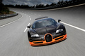 1. Bugatti Veyron 16.4 Super Sport (2009) <p> Купе Bugatti Veyron 16.4 Super Sport – действующий рекордсмен Книги рекордов Гиннесса как самый быстрый серийный автомобиль в мире. В 2010 году гиперкар разогнался до 431,072 километра в час, и с тех пор никому не удалось за ним угнаться
