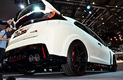 Хотя автомобиль заметно уступает Focus RS в производительности (его двухлитровая «турбочетверка» имеет отдачу 310 лошадиных сил и 400 Нм крутящего момента), новинка привлекает внимание ярким, хотя и слегка чересчур японским, дизайном