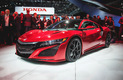Суперкар <strong>Honda/Acura NSX</strong> пока не встал на конвейер. <p> Поклонники модели дожидались ее появления в течение 11 лет, поэтому ажиотажа вокруг премьеры нового японского флагмана было не избежать
