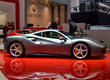 Преемник суперкара Ferrari 458 Italia под названием <strong>Ferrari 488 GTB</strong> впервые обзавелся 3,9-литровым твин-турбо мотором V8. Двигатель развивает 670 лошадиных сил (на 180 лошадиных сил больше, чем у предшественника) и 760 Нм