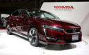 <strong>2 место</strong> — <A href='http://www.livecars.ru/photo/2015/10/28/honda_clarity_fc/' class=link target='_blank'>Honda Clarity Fuel Cell</A> <p> С небольшим опозданием от Toyota компания Honda презентовала на октябрьском автосалоне в Токио собственный водородный седан Clarity Fuel Cell.