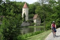 Туристический маршрут связывает города Вюрцбург (Würzburg) и Фюссен (Füssen). На пути следования – многочисленные средневековые замки, деревушки и городки с богатой историей, речные долины и горные ландшафты