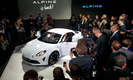 Серийная модель под названием Alpine A120 будет выпущена в количестве 1955 экземпляров. Стоимость – от 55 до 60 тысяч евро за штуку. Поставки купе стартуют во второй половине 2017 года
