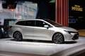 Toyota представила виде Corolla в кузовах хэтчбек и универсал