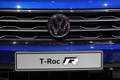 Заряженный VW T-Roc R на автосалоне в Женеве