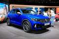 Заряженный VW T-Roc R на автосалоне в Женеве