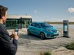 Второе поколение электромобиля Renault Zoe 2020 в подробной фотогалерее