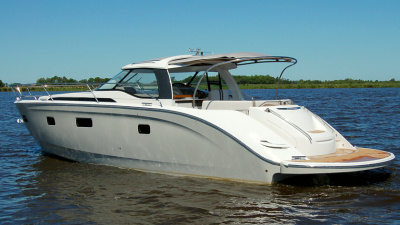 яхта Bavaria Yachtbau GmbH