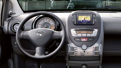 новый интерьер Toyota Aygo