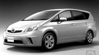 компактвэн Toyota Prius компактвэн Toyota Prius