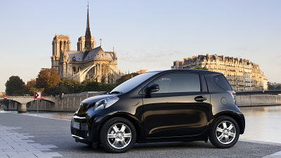 Toyota iQ