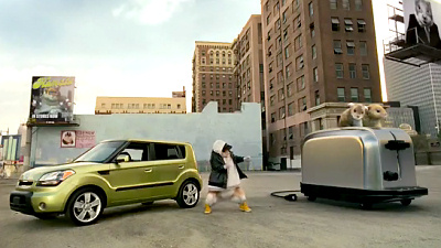 кадр из рекламного ролика Kia Soul