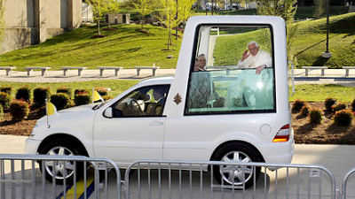 нынешний папамобиль