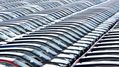 В ноябре продажи автомобилей в России выросли вдвое