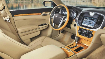 интерьер нового Chrysler 300C интерьер нового Chrysler 300C
