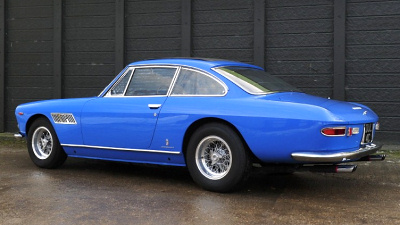 принадлежавший Леннону Ferrari 330 GT 2+2