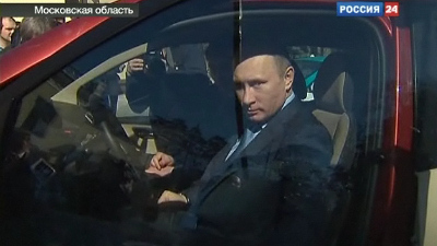 Путин на «Ё-мобиле»