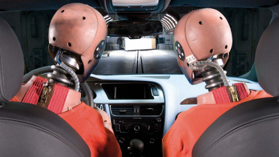 В США проведены краш-тесты новых Audi A6 и VW Passat 