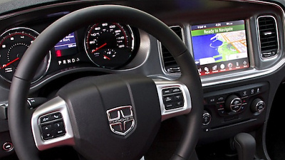 навигатор Garmin в Dodge Charger