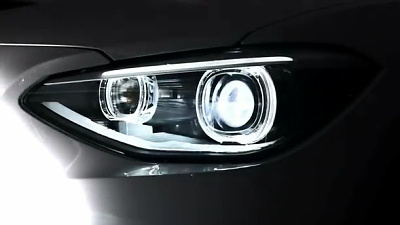 кадр из видеоролика BMW
