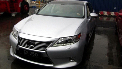 Lexus ES  2013