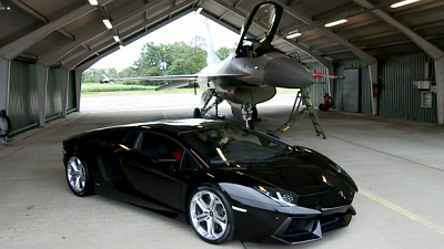 Lamborghini Aventador LP700-4 и F-16 Fighting Falcon