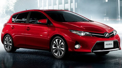 новый Toyota Auris новый Toyota Auris
