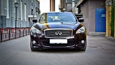 Infiniti М56