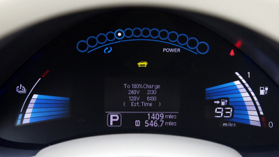 индикатор заряда в Nissan Leaf