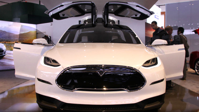 Tesla Model X в Детройте