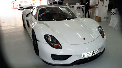 предсерийнывй прототип Porsche 918 Spyder в Бахрейне