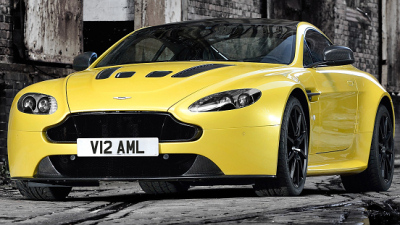 Aston Martin V12 Vantage S 